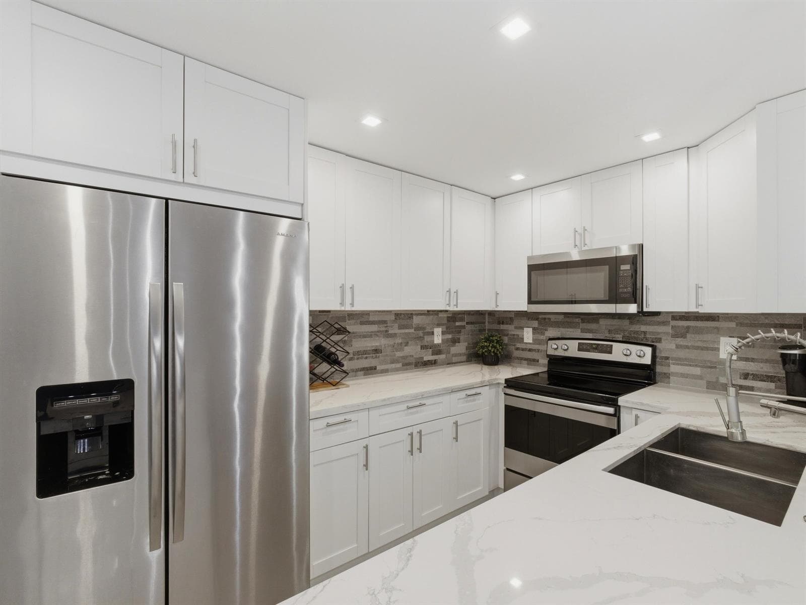 397 Burgundy I, Delray Beach, FL 33484 photo 3