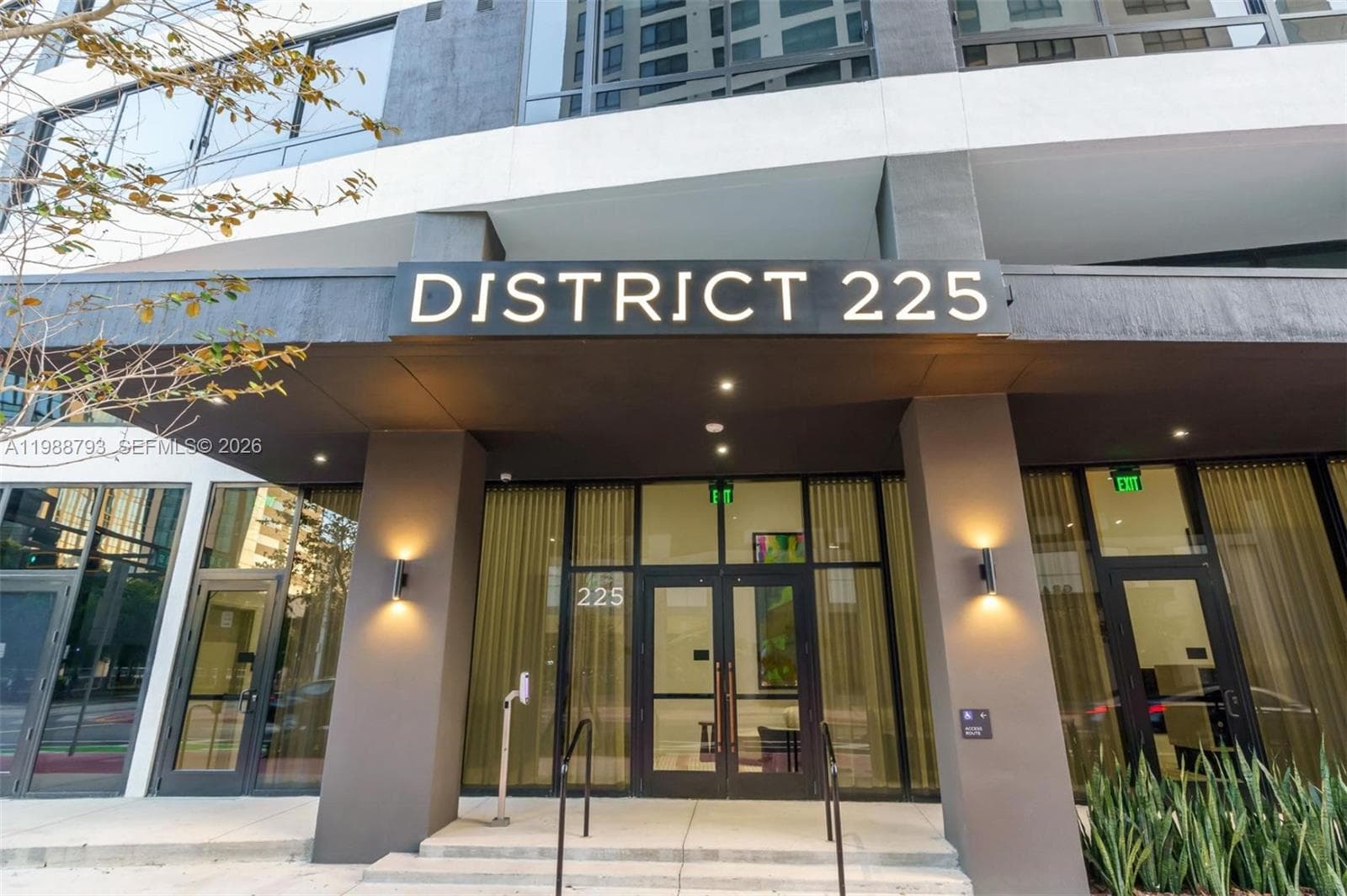225 N Miami # 1705, Miami, FL 33131