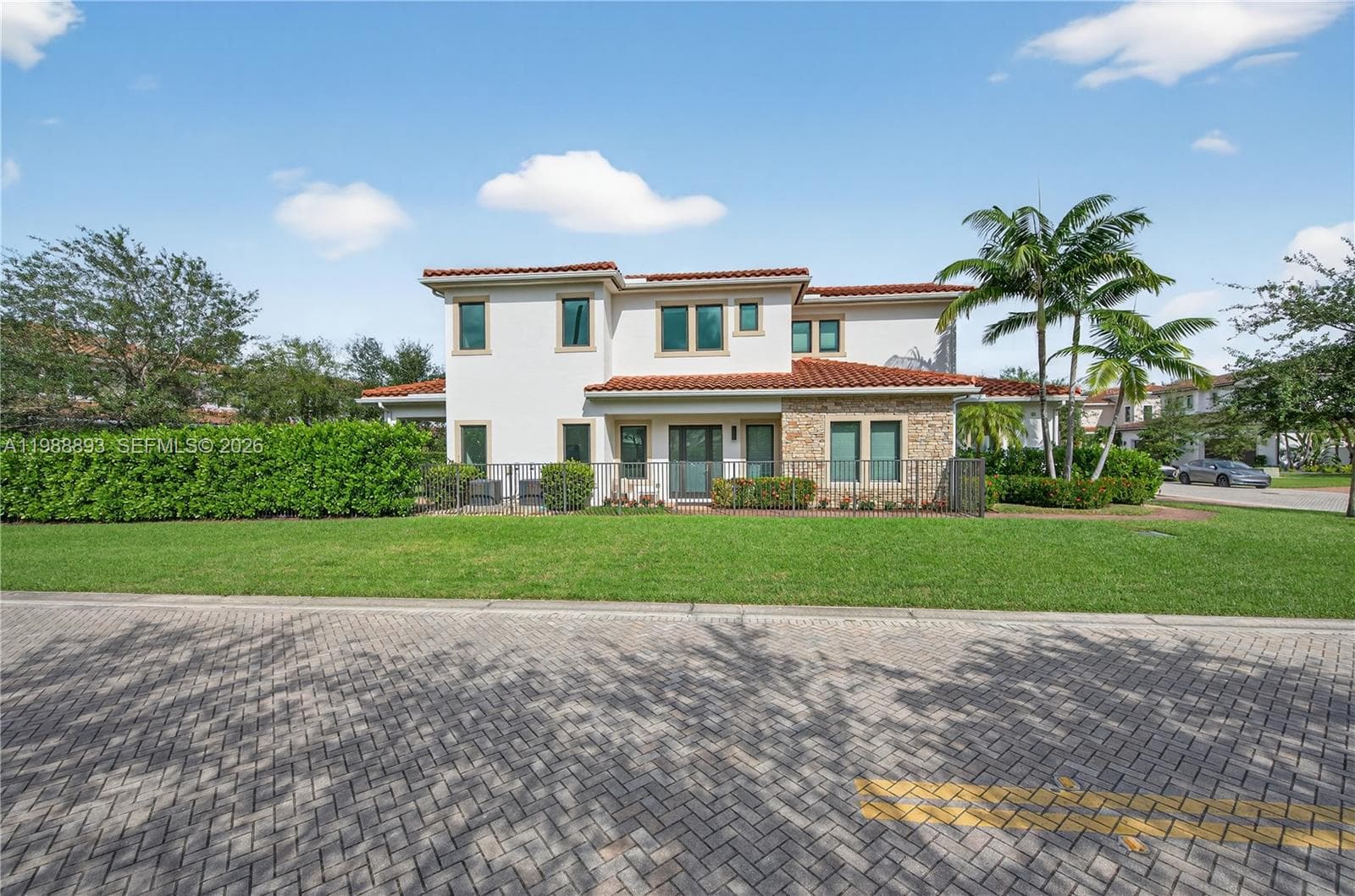 5999 E Brookfield Cir E, Hollywood, FL 33312 photo 3