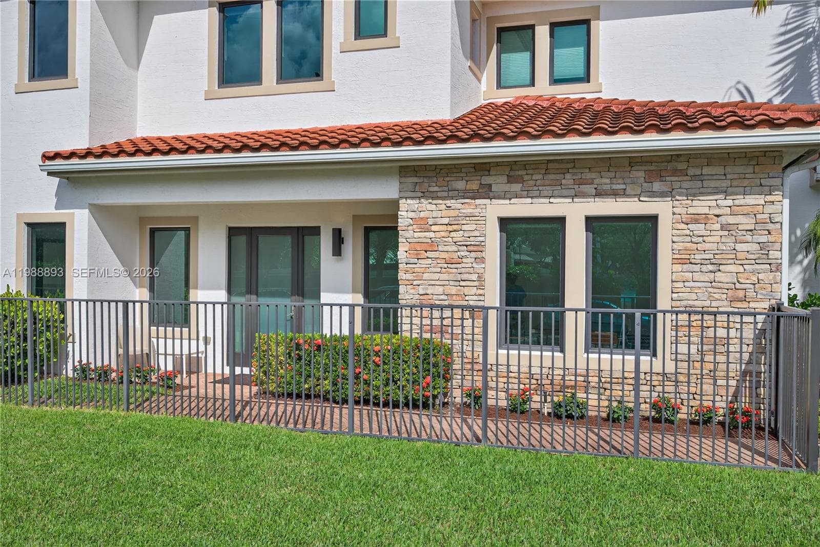 5999 E Brookfield Cir E, Hollywood, FL 33312 photo 5