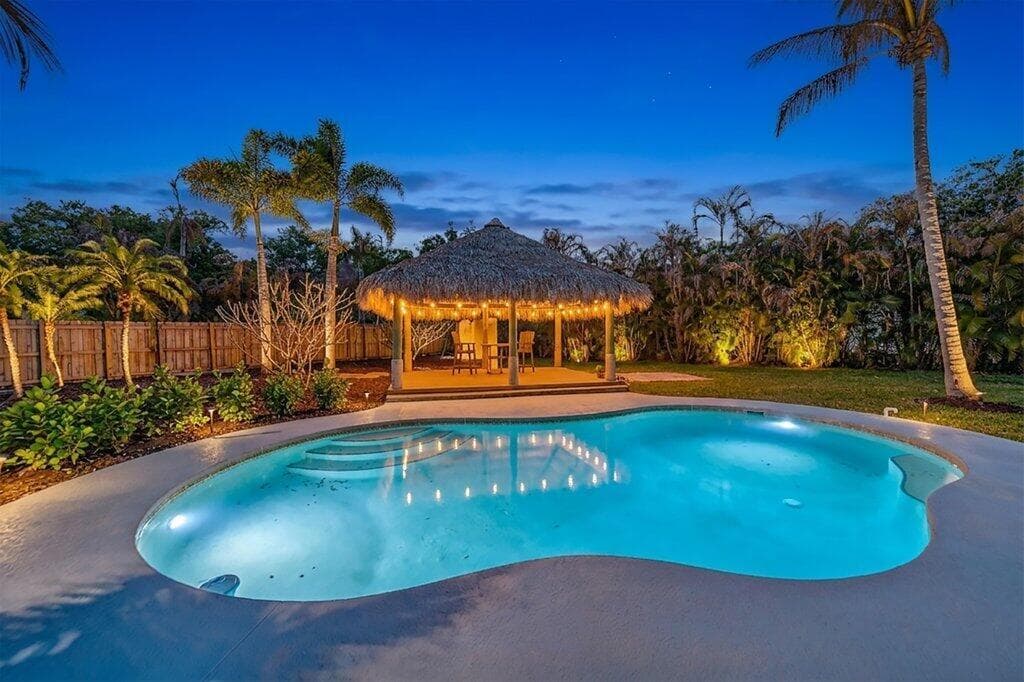 2366 SE Country Club Lane, Stuart, FL 34996 photo 3