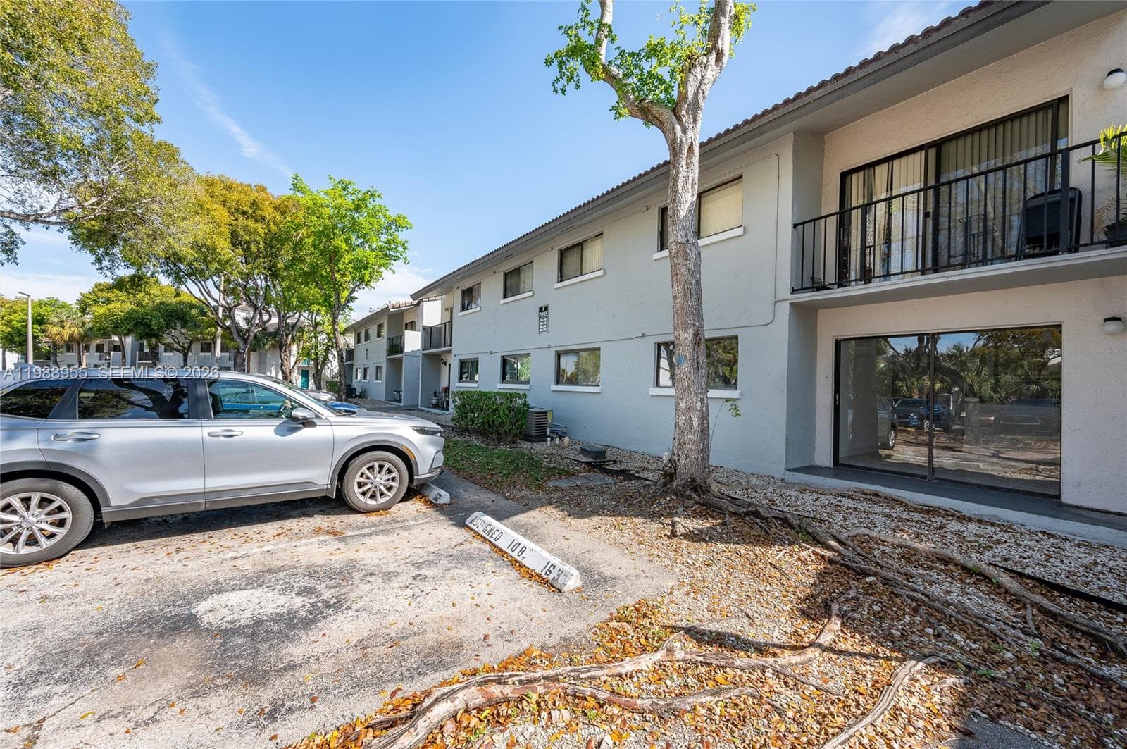 7095 NW 179th St # 110, Hialeah, FL 33015 photo 5