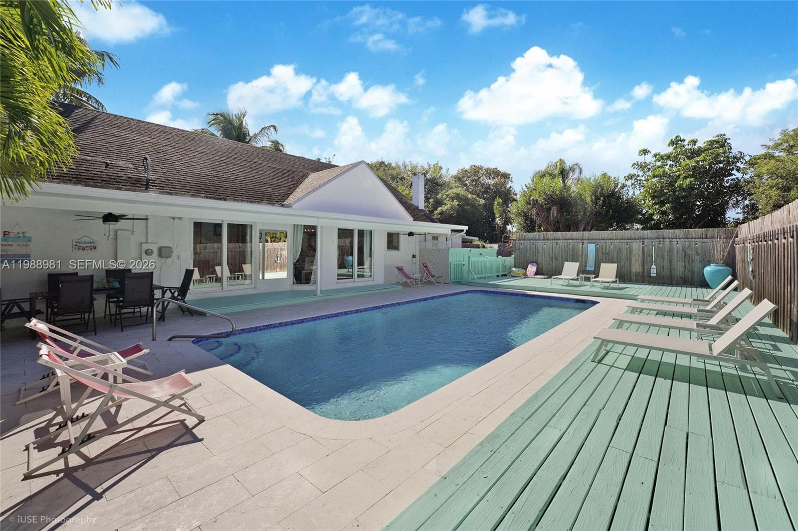 212 SW 1st Ave, Hallandale Beach, FL 33009 photo 2