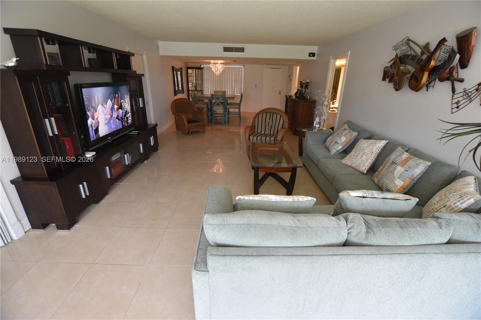 3800 Oaks Clubhouse Dr # 309, Pompano Beach, FL 33069
