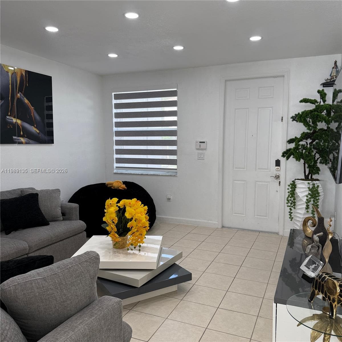 909 NE 42nd Ave, Homestead, FL 33033 photo 4