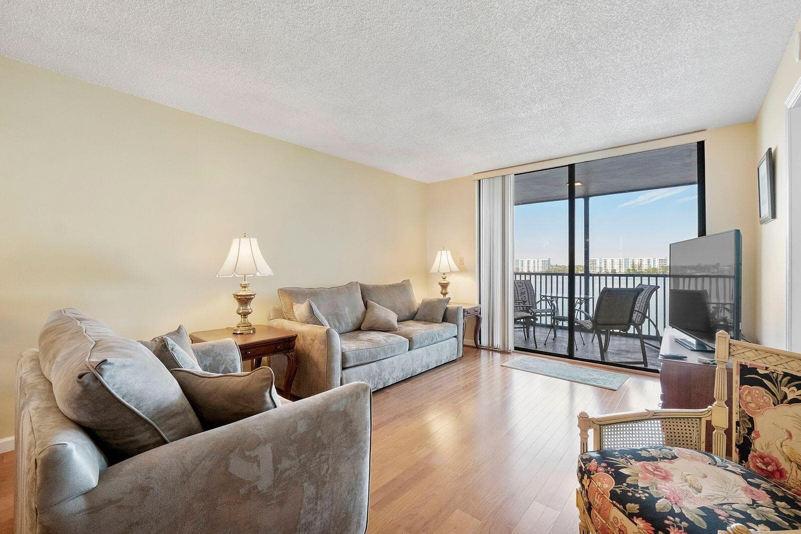 116 Lake Emerald Drive # 403, Oakland Park, FL 33309 photo 4