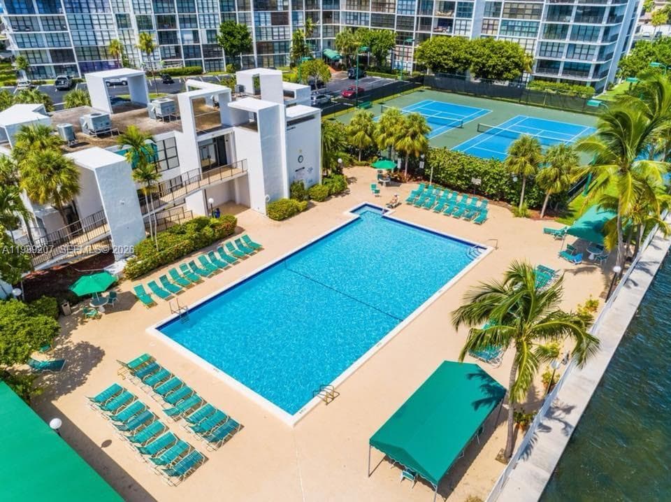 800 Parkview Dr # 222, Hallandale Beach, FL 33009