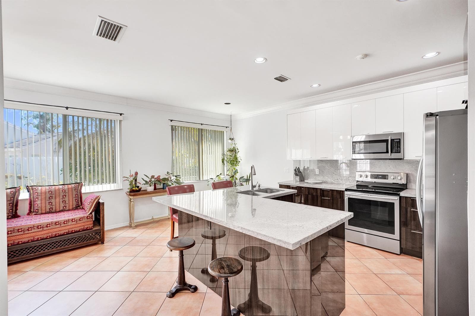 873 Stanton Drive, Weston, FL 33326 photo 2