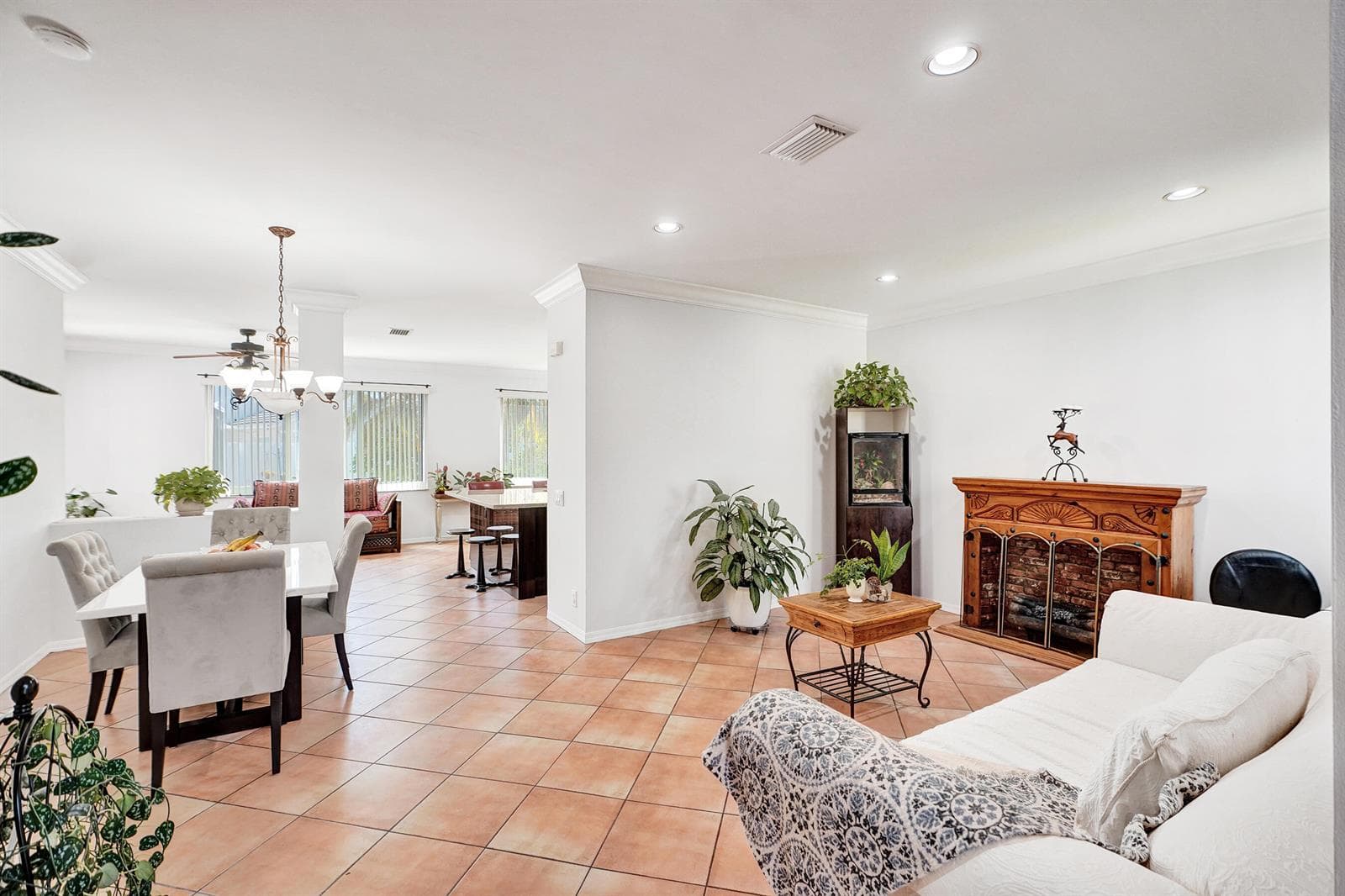 873 Stanton Drive, Weston, FL 33326 photo 5