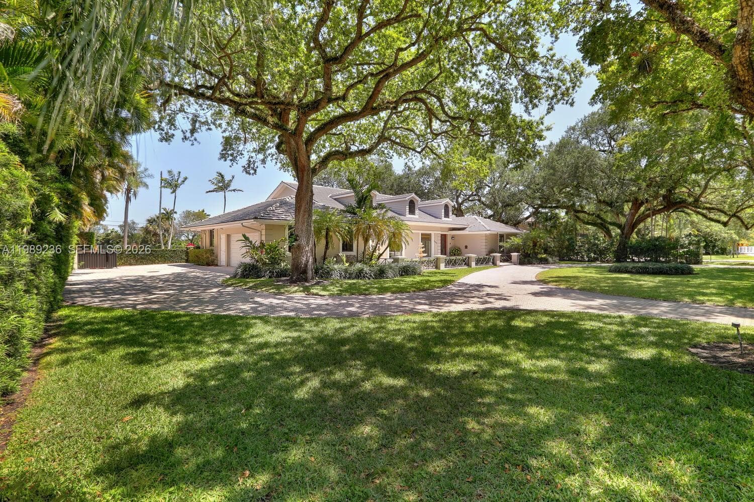 3425 Alhambra Cir, Coral Gables, FL 33134 photo 2
