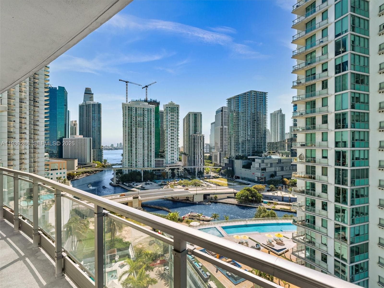 90 SW 3rd St # 2013, Miami, FL 33130 photo 2