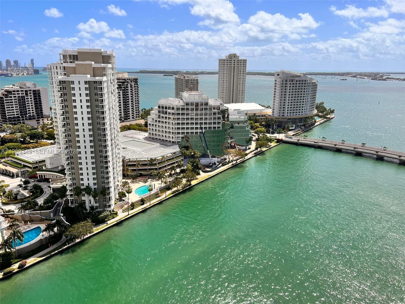 495 Brickell Ave # 2401, Miami, FL 33131 photo 3
