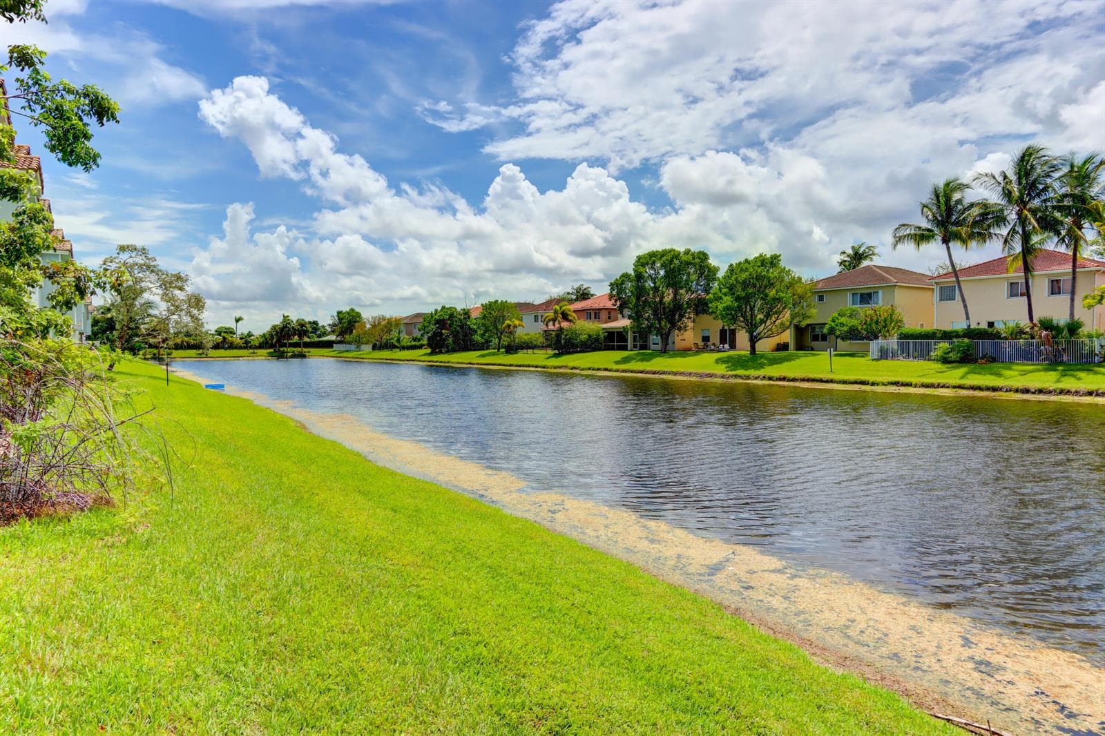 3061 Laurel Ridge Circle, Riviera Beach, FL 33404 photo 3