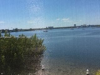 3000 Marcos Dr # P304, Aventura, FL 33160 photo 4