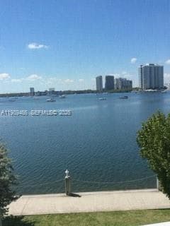 3000 Marcos Dr # P312, Aventura, FL 33160 photo 4