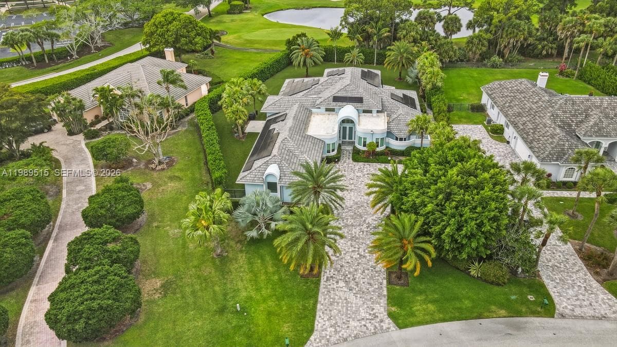 8179 Lakeview Dr, West Palm Beach, FL 33412 photo 2