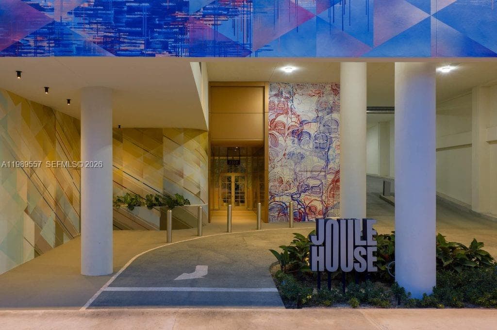 2200 NW 1st Ave # S1, Miami, FL 33127 photo 4