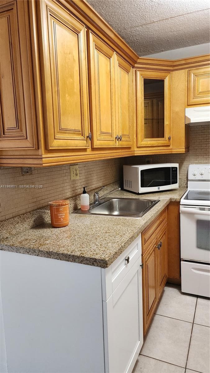9405 W Flagler St # D204, Miami, FL 33174 photo 5
