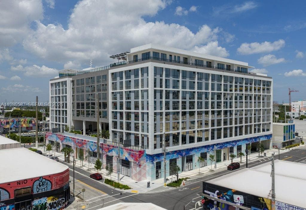 2200 NW 1st Ave # PH2, Miami, FL 33127 photo 2