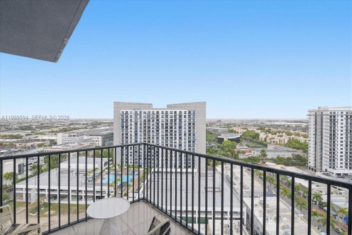 5300 Paseo Blvd # 1803, Doral, FL 33166 photo 2
