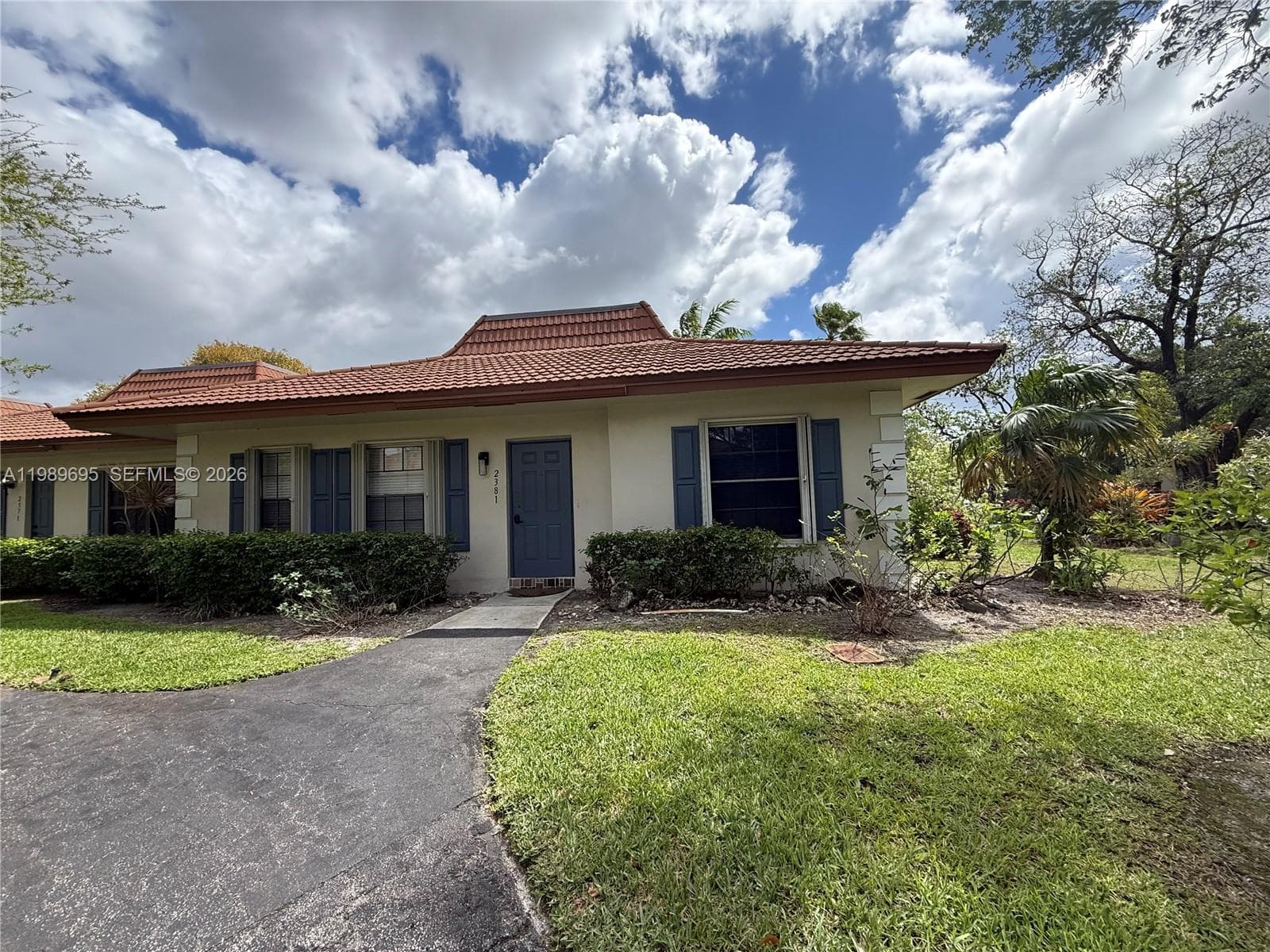 2381 SW 70th Ave # 49, Davie, FL 33317 photo 3