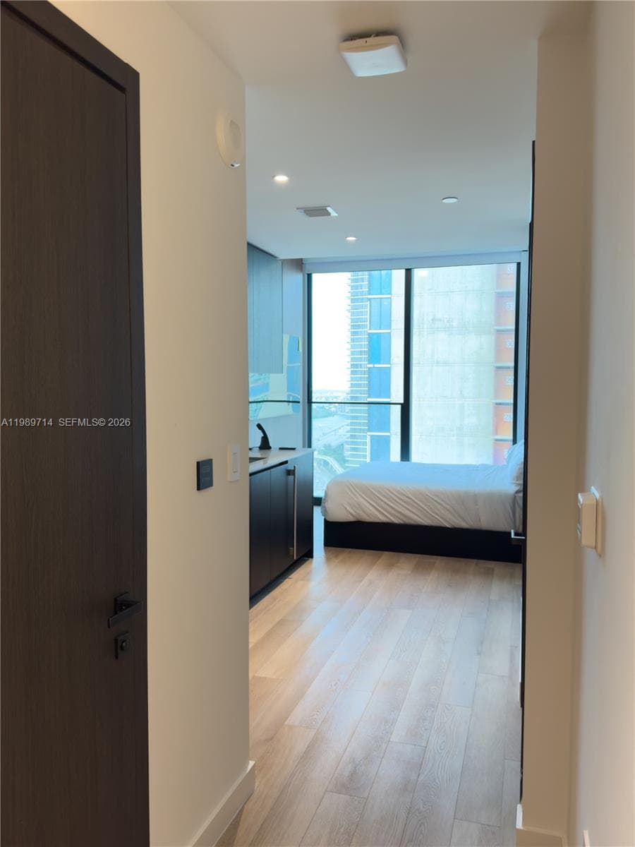 20 NE 11th St # 3006A, Miami, FL 33132 photo 4