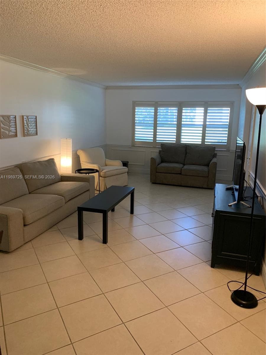 4801 Martinique Pl # H1, Coconut Creek, FL 33066 photo 2