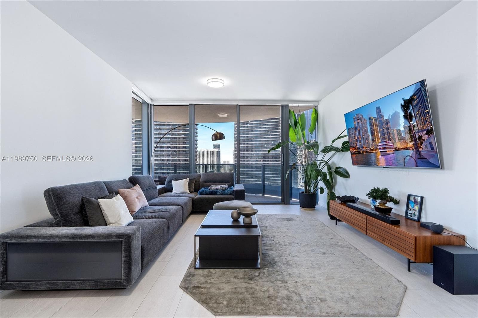 1000 Brickell Plz # 2812, Miami, FL 33131