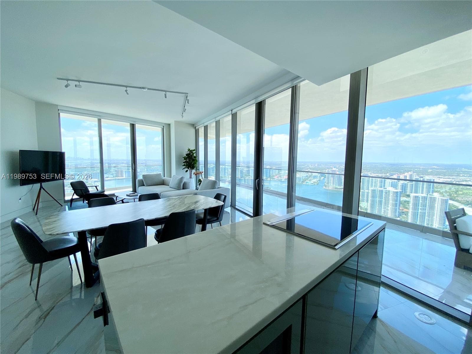 18975 Collins Ave # 5105, Sunny Isles Beach, FL 33160 photo 5