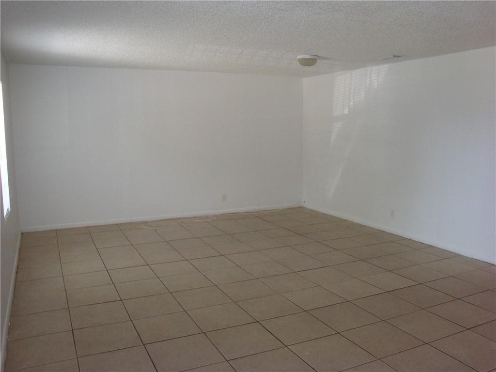1633 W 28th Street # B, Riviera Beach, FL 33404 photo 3