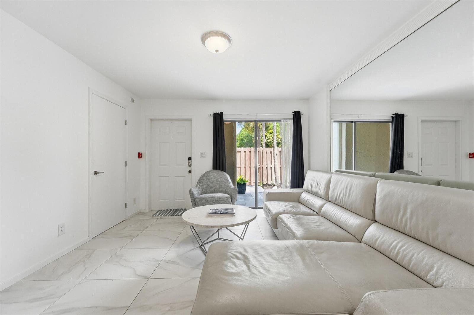 602 Executive Center Drive # Unit 105, West Palm Beach, FL 33401 photo 4