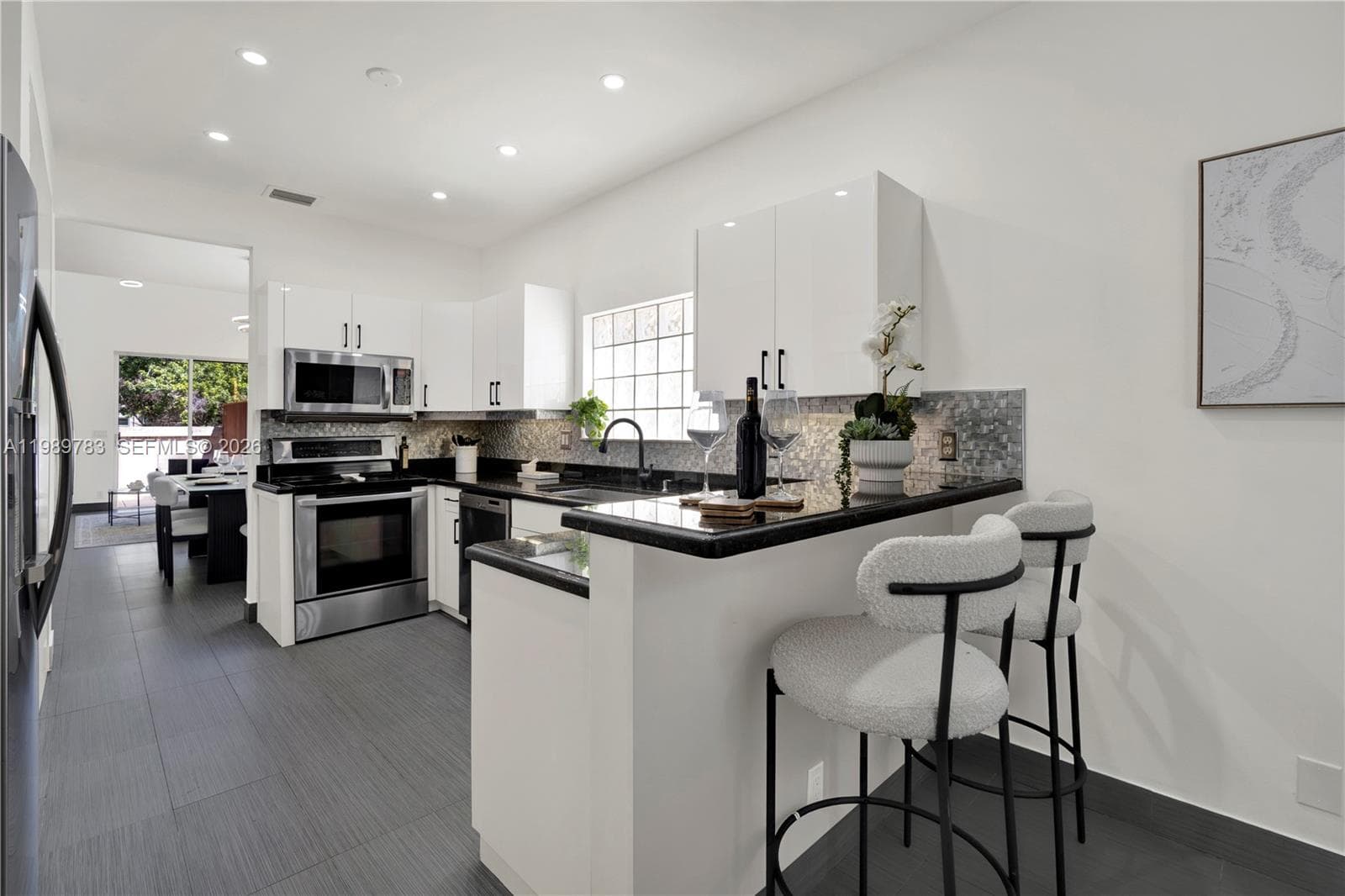 1251 Hayes St, Hollywood, FL 33019 photo 5