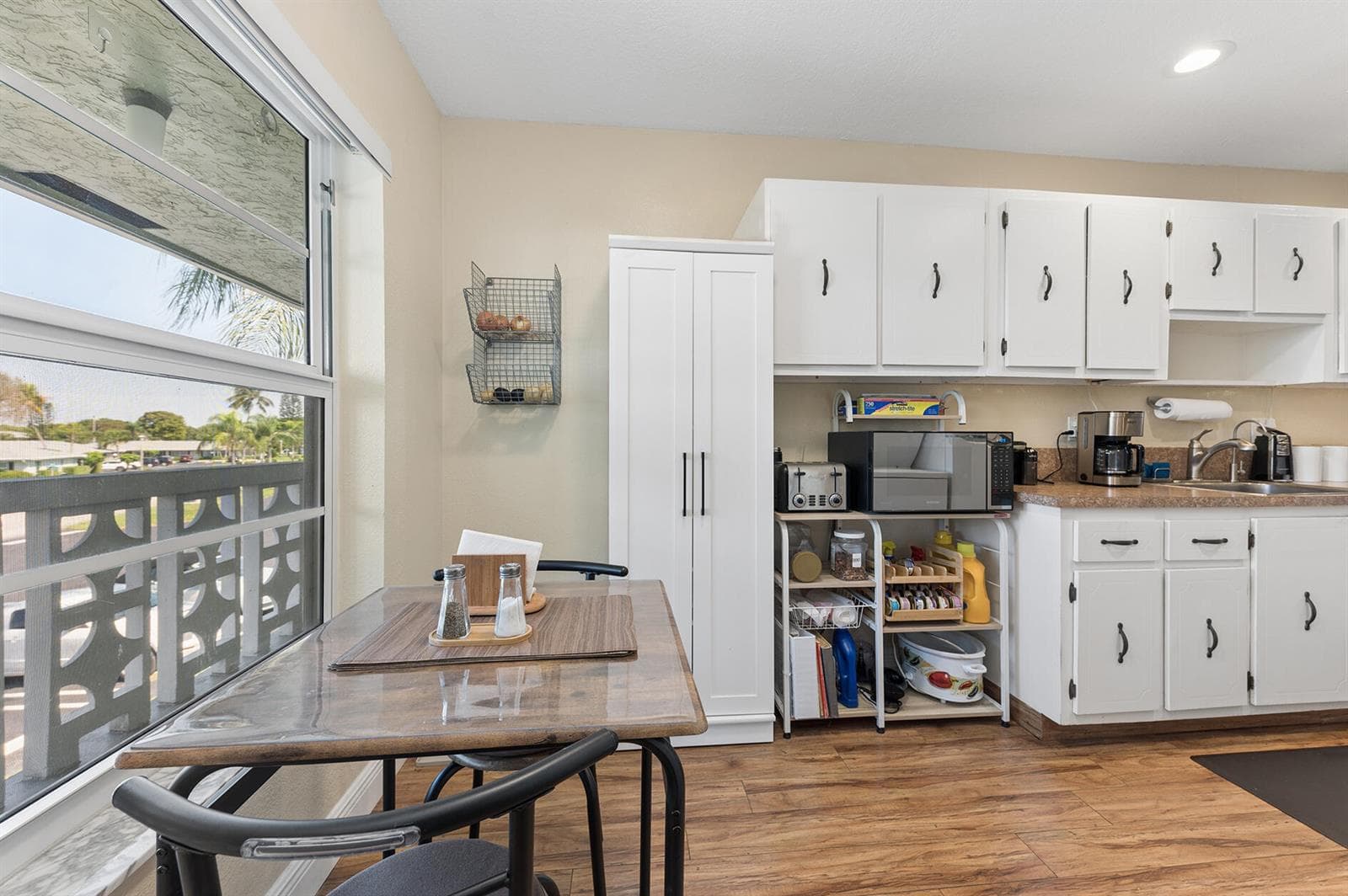 1060 Citrus Way # 204, Delray Beach, FL 33445 photo 2