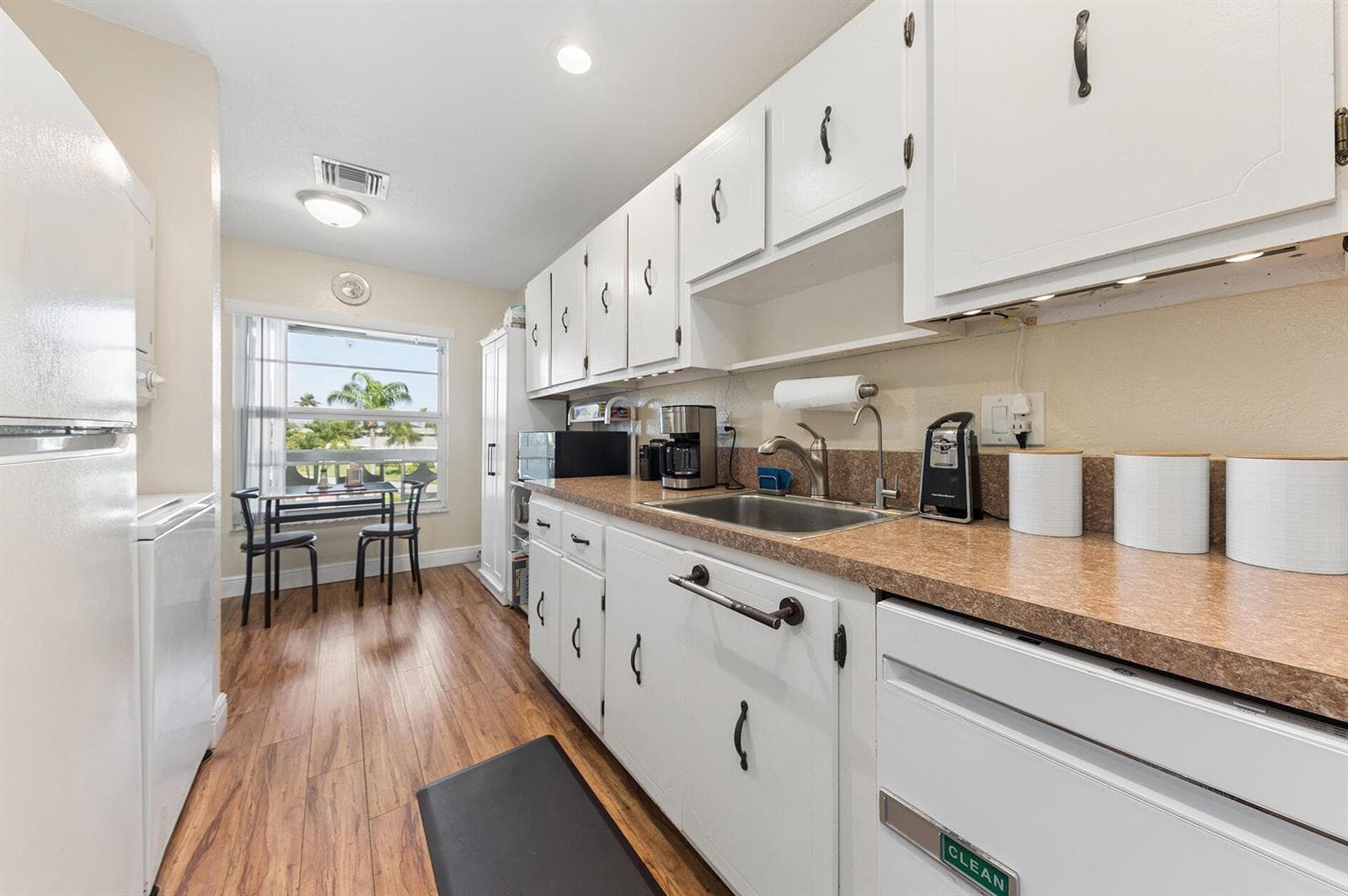 1060 Citrus Way # 204, Delray Beach, FL 33445 photo 5