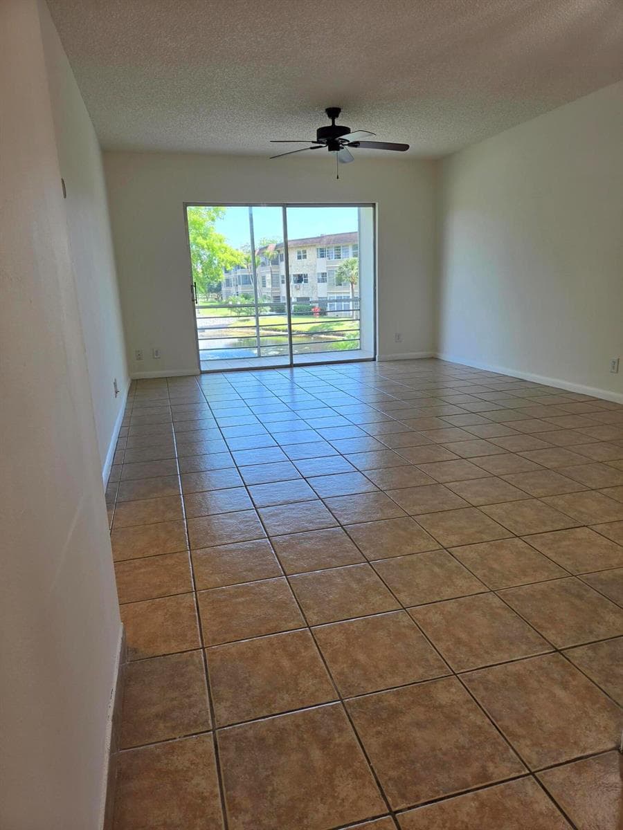 3400 NW 48th Avenue # 512, Lauderdale Lakes, FL 33319 photo 3