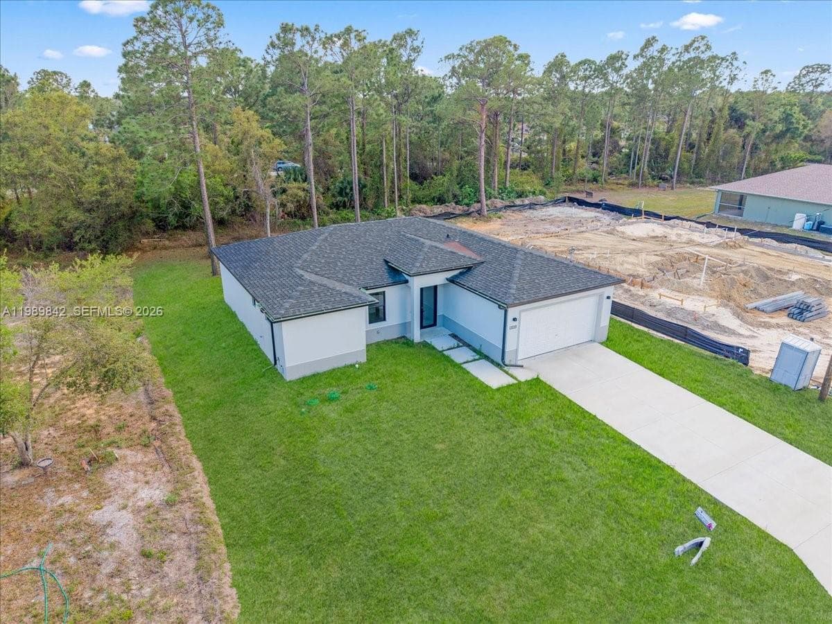 2914 67th st W, Lehigh Acres, FL 33971