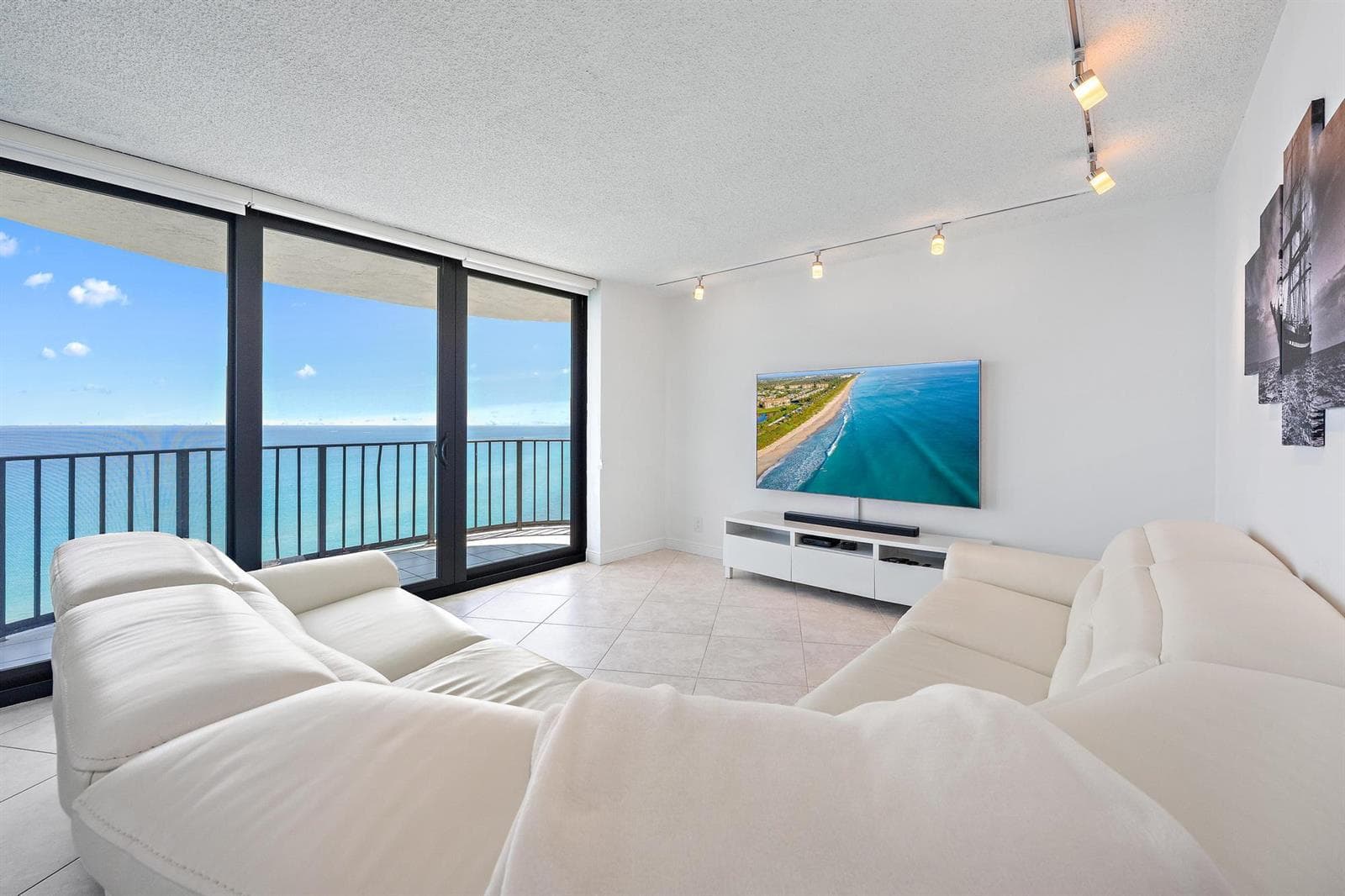 5420 N Ocean Drive # Ph2, Riviera Beach, FL 33404 photo 4