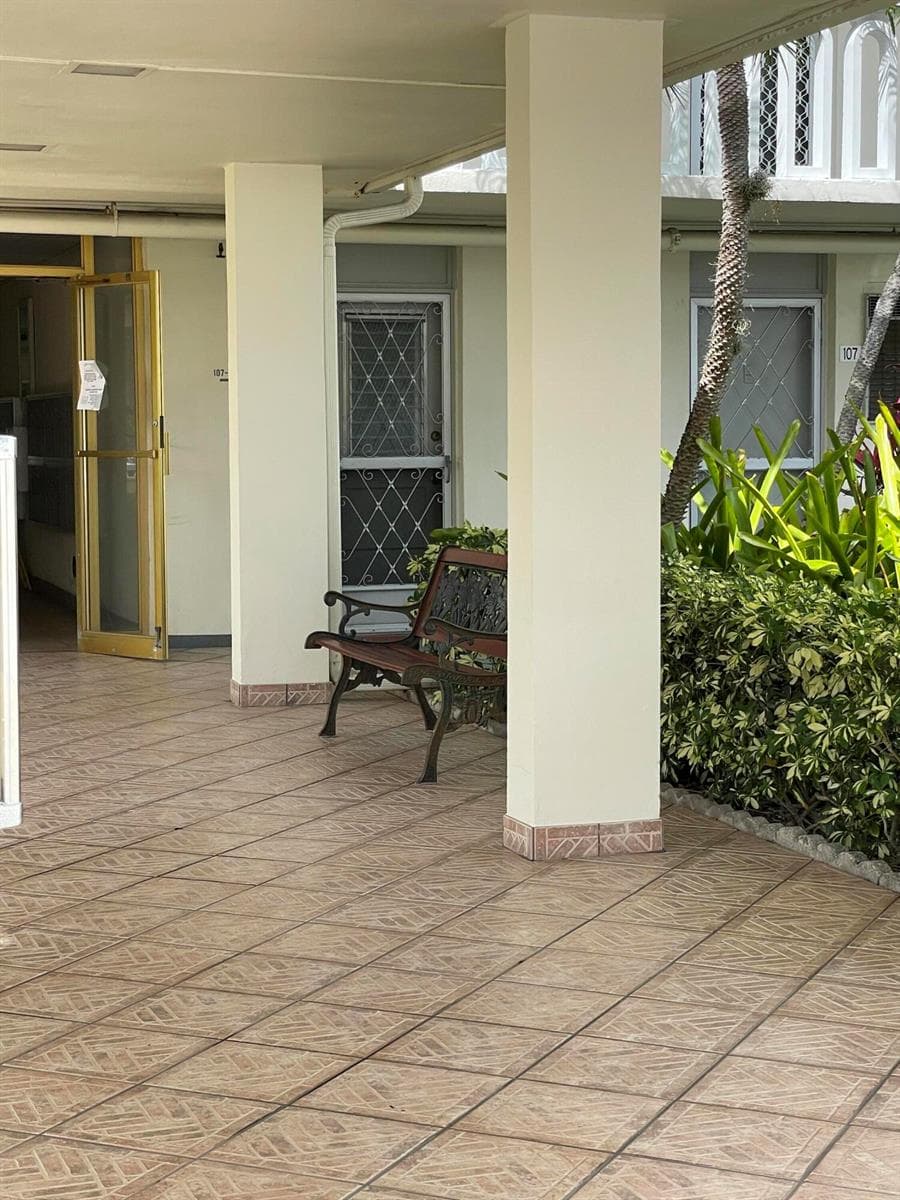 2855 Leonard Drive # H506, Aventura, FL 33160 photo 2