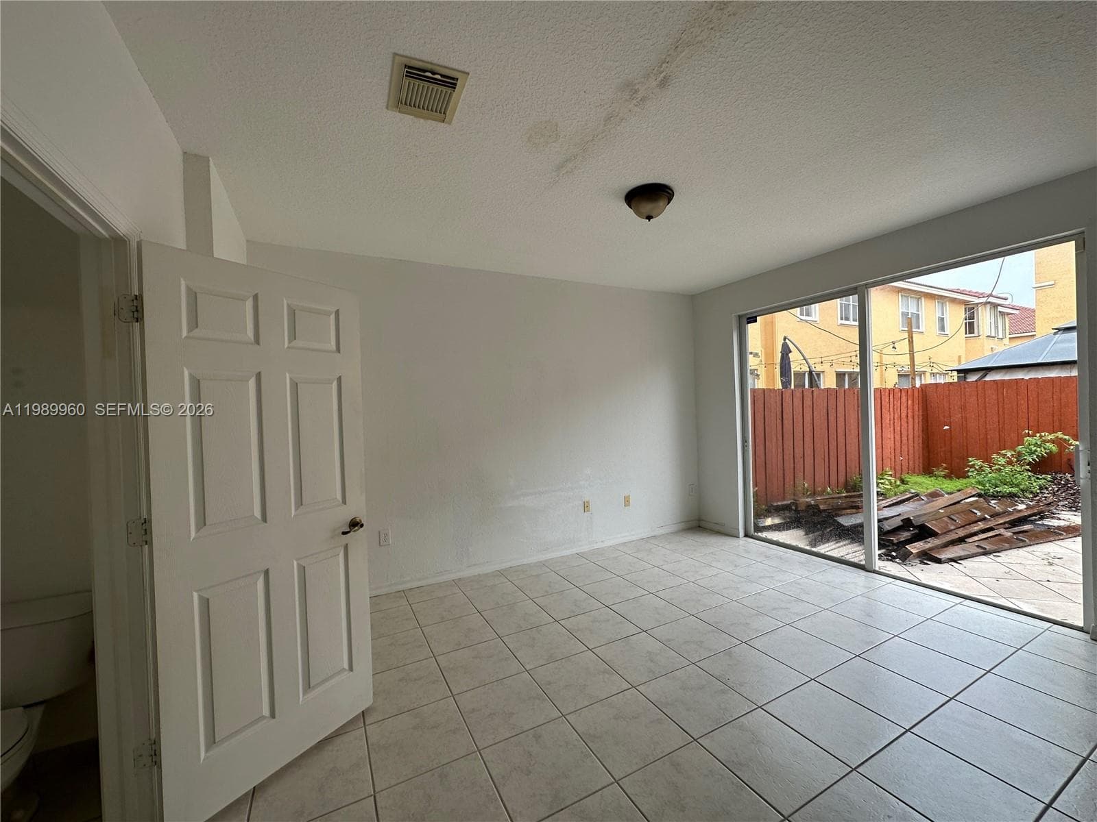 16602 SW 78th Ter, Miami, FL 33193 photo 2