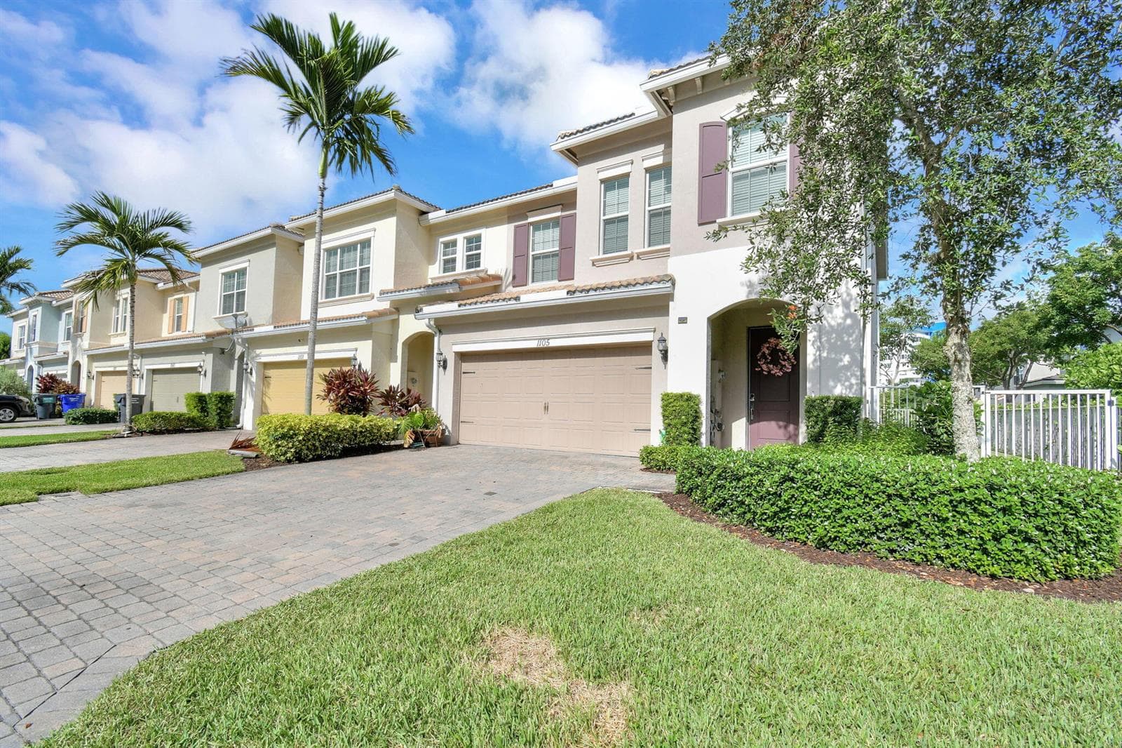 1105 Banyan Drive, Hollywood, FL 33021 photo 2