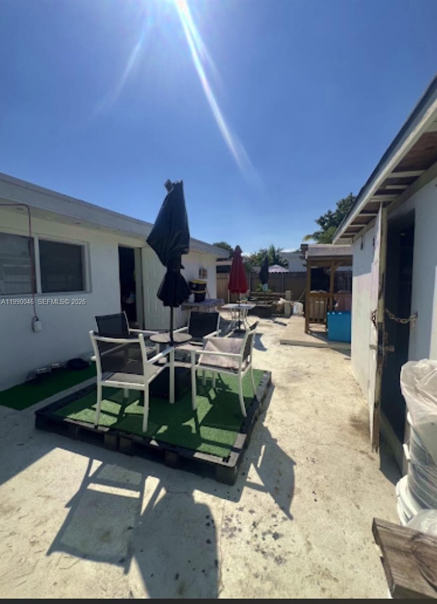 2373 NW 33rd St, Miami, FL 33142 photo 4