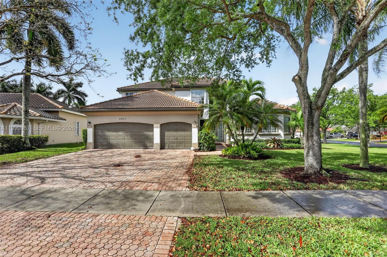 4953 Kensington Cir, Coral Springs, FL 33076 photo 2