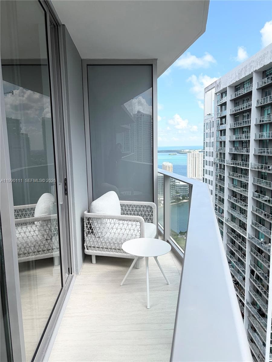 77 SE 5th street # 2709, Miami, FL 33131 photo 3