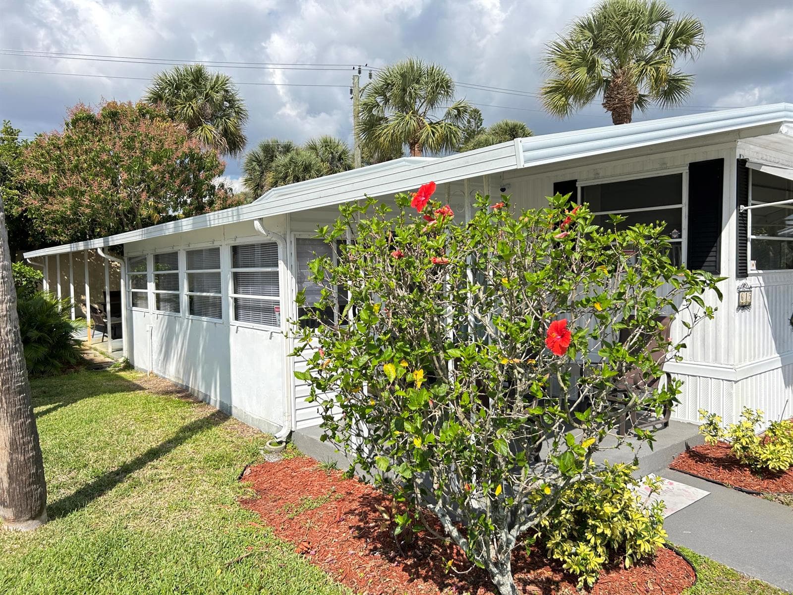615 Alamanda Lane, Deerfield Beach, FL 33442 photo 3