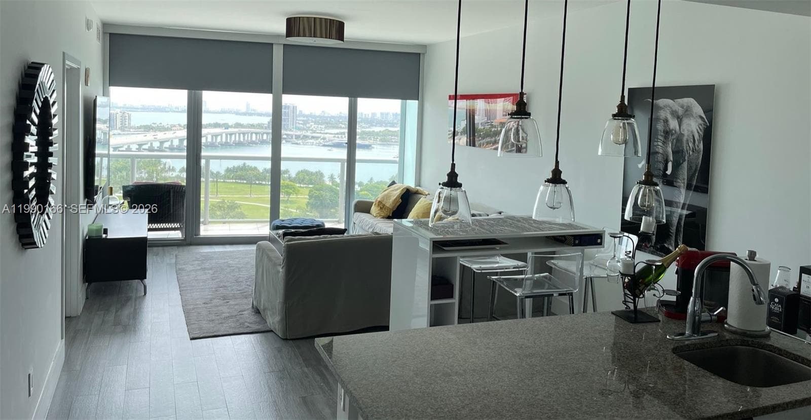 888 Biscayne Blvd # 1810, Miami, FL 33132 photo 2