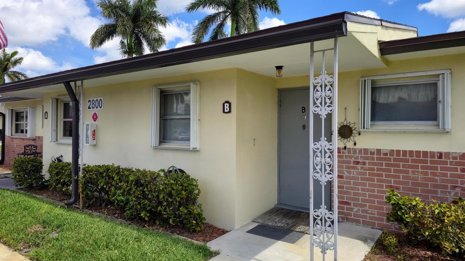 2800 Ashley Drive E # B, West Palm Beach, FL 33415 photo 2