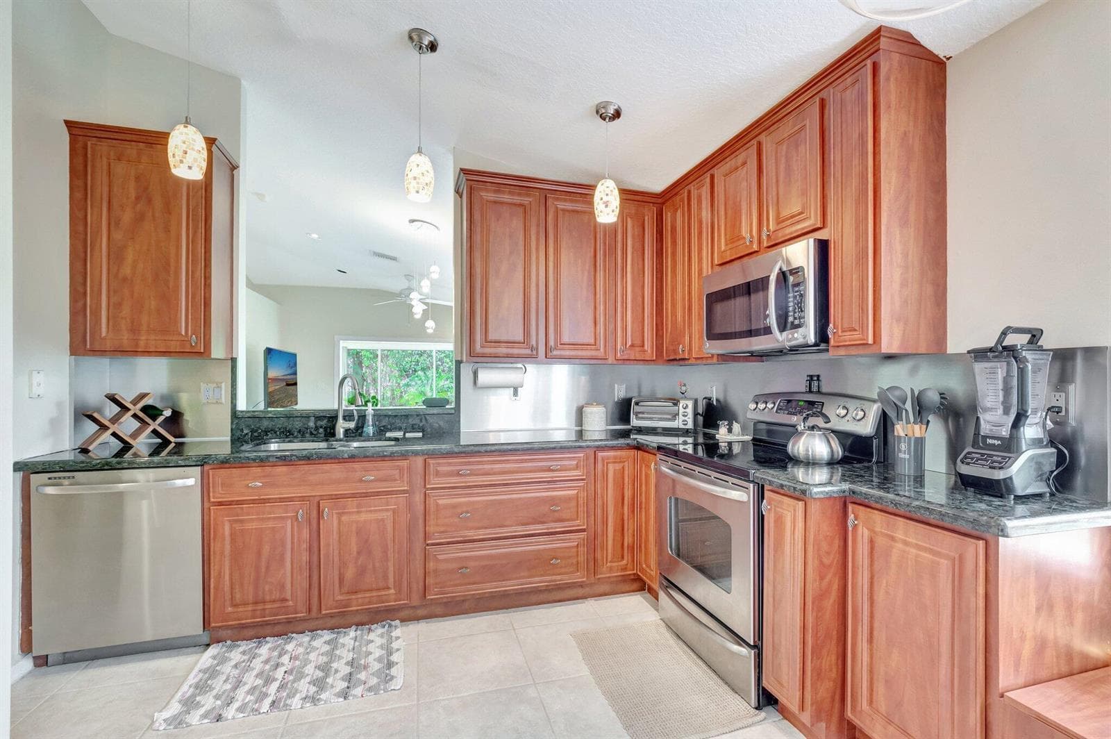 14211 W La Sedona Circle, Delray Beach, FL 33484 photo 2