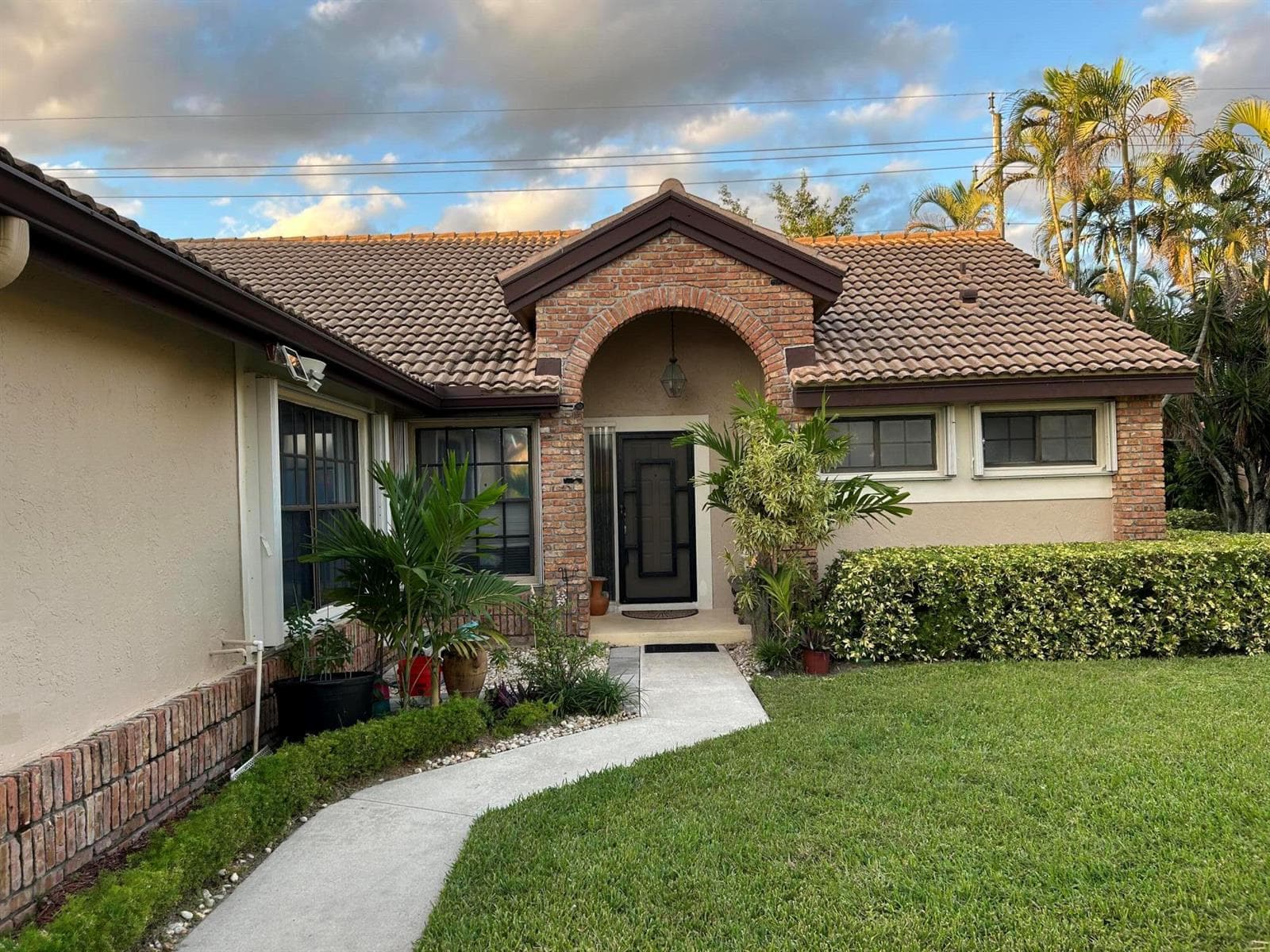 7207 Le Chalet Boulevard, Boynton Beach, FL 33472 photo 2