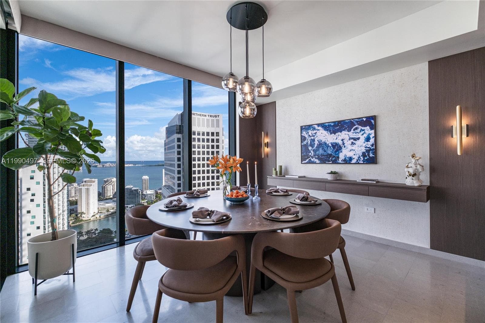 68 SE 6th St # 3711, Miami, FL 33131 photo 2