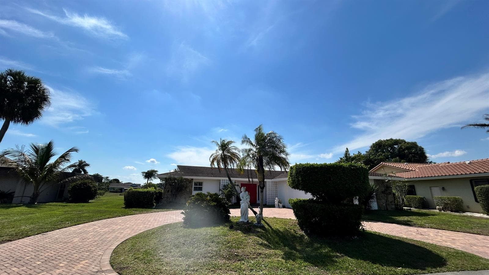 5728 S Bayberry Lane, Tamarac, FL 33319 photo 2